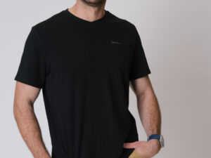 Viscoze V Shirt | Black